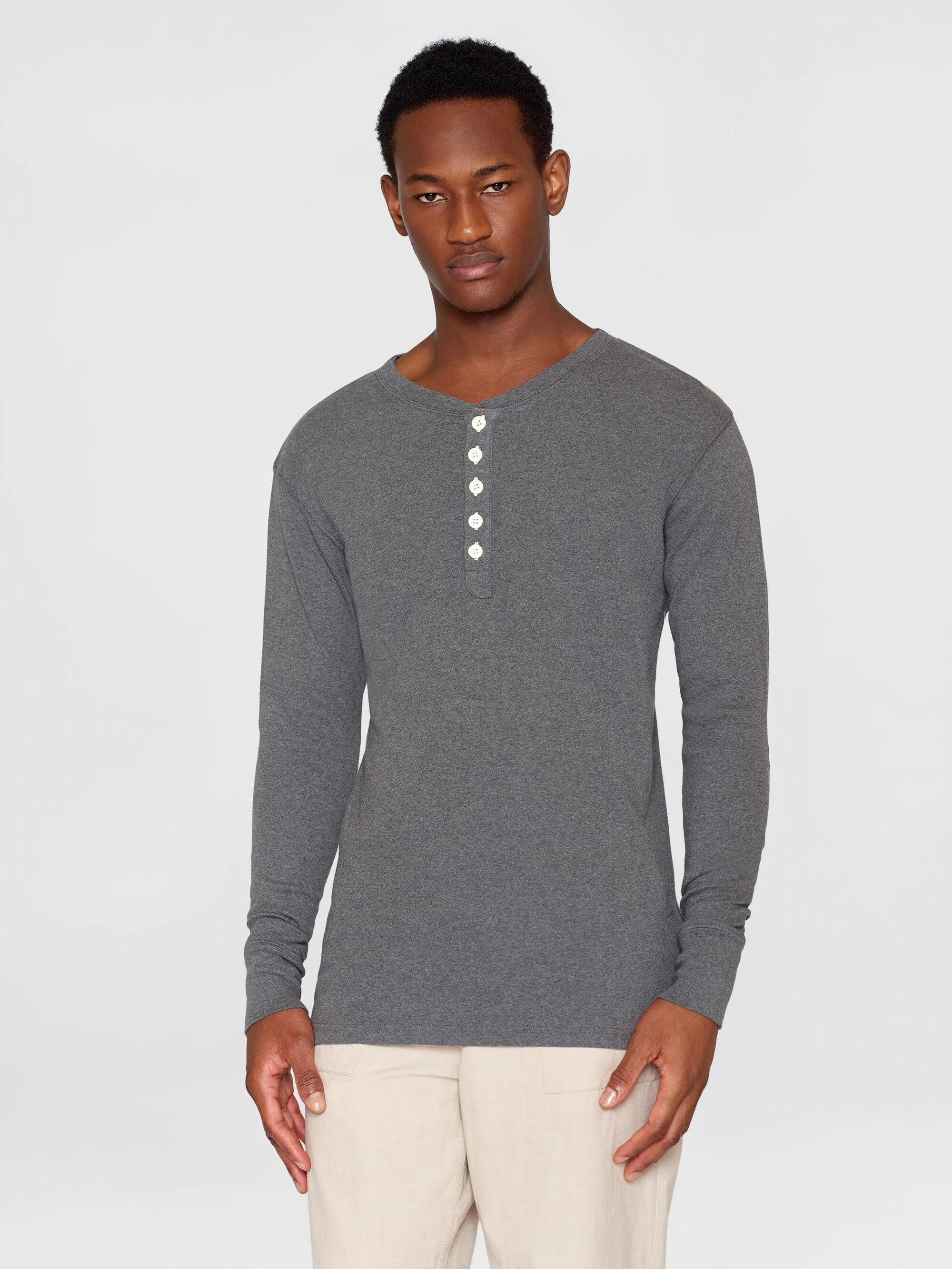 CEDAR LS Henley - Dark Grey Melange Knowledge Cotton