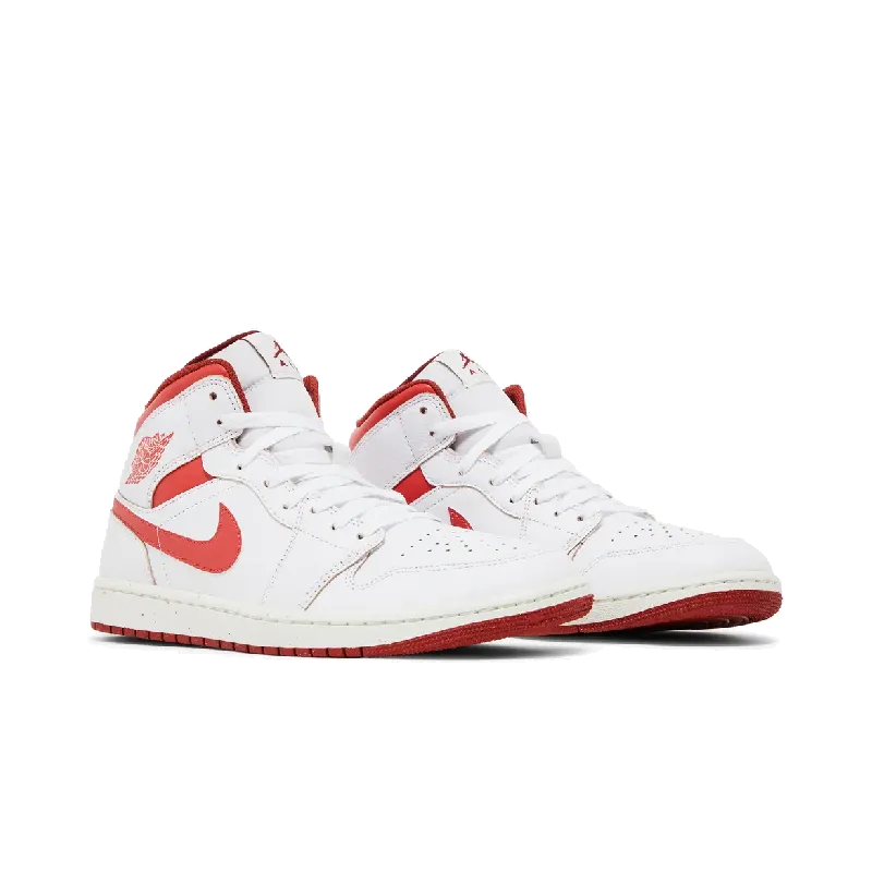 Jordan 1 Mid SE Dune Red