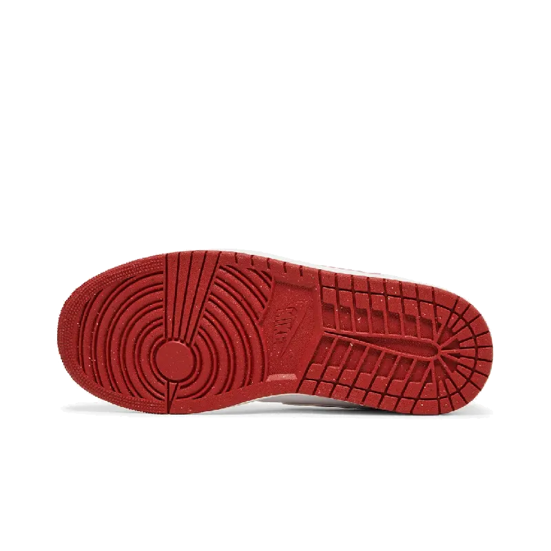 Jordan 1 Mid SE Dune Red