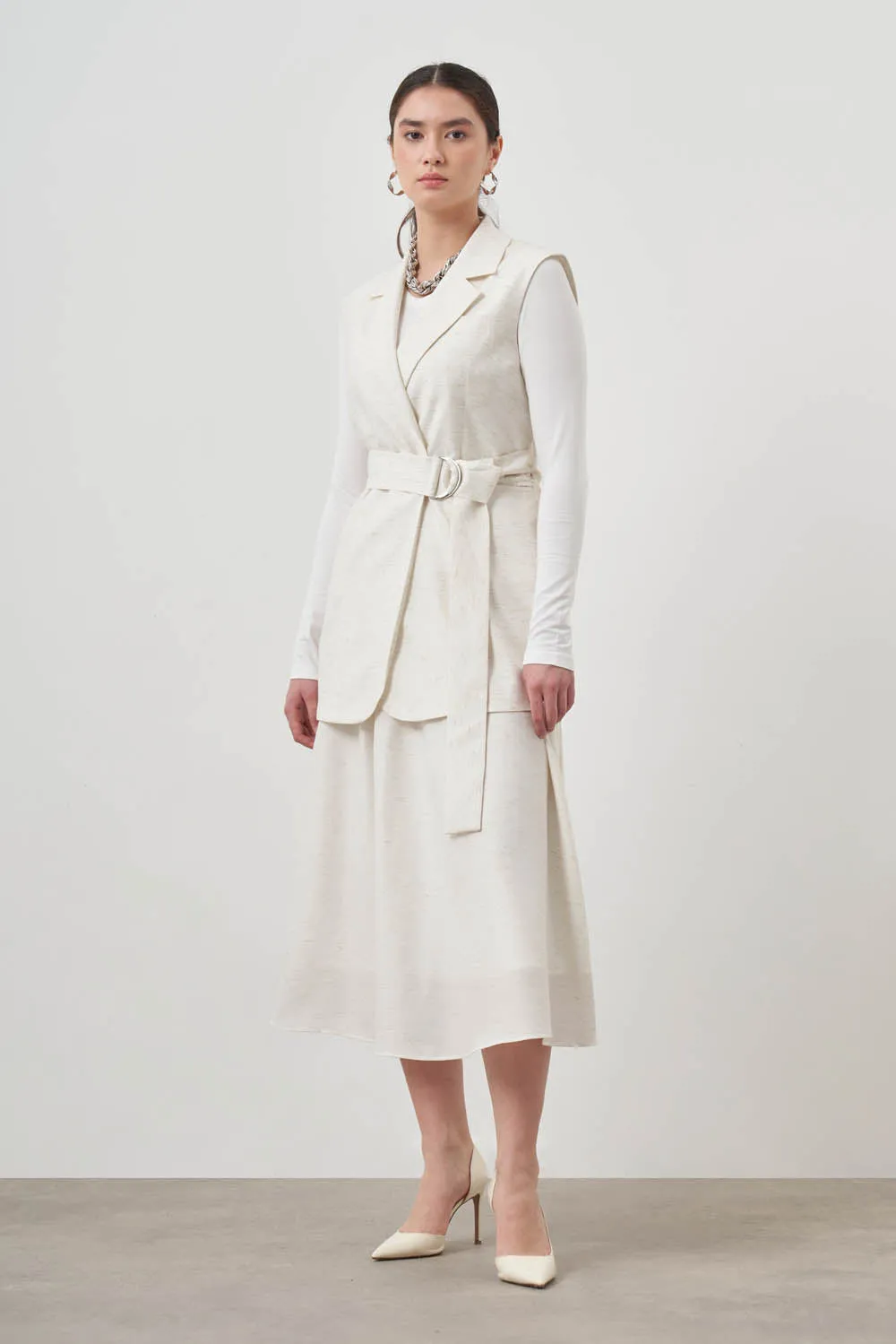 Mizalle Belted Vest Ecru Apparel