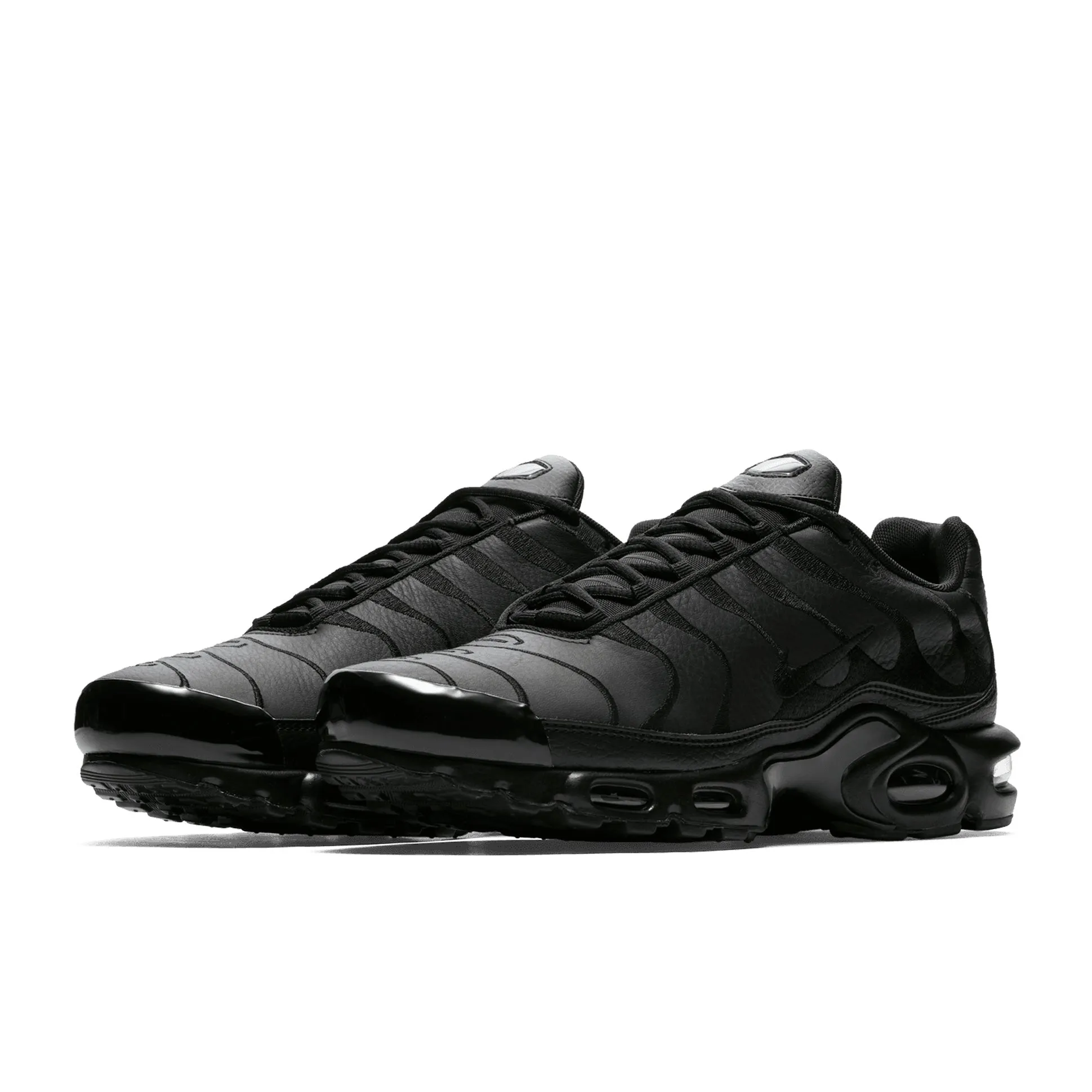 Nike Air Max Plus Triple Black Leather
